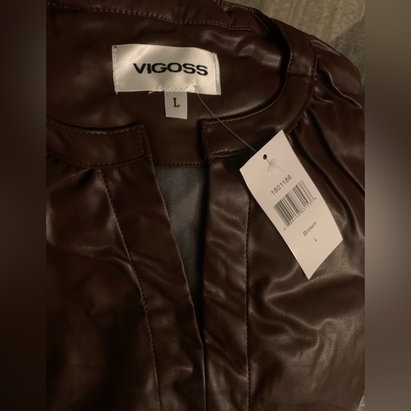 NWT faux leather Cute Brown VNeck mini dress Stretch Fabric - Picture 5 of 5